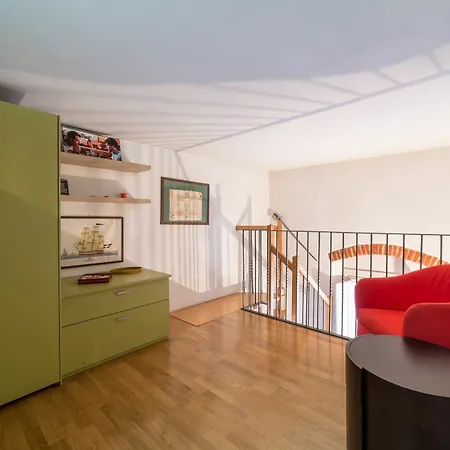 In Pier Capponi Apartamento *